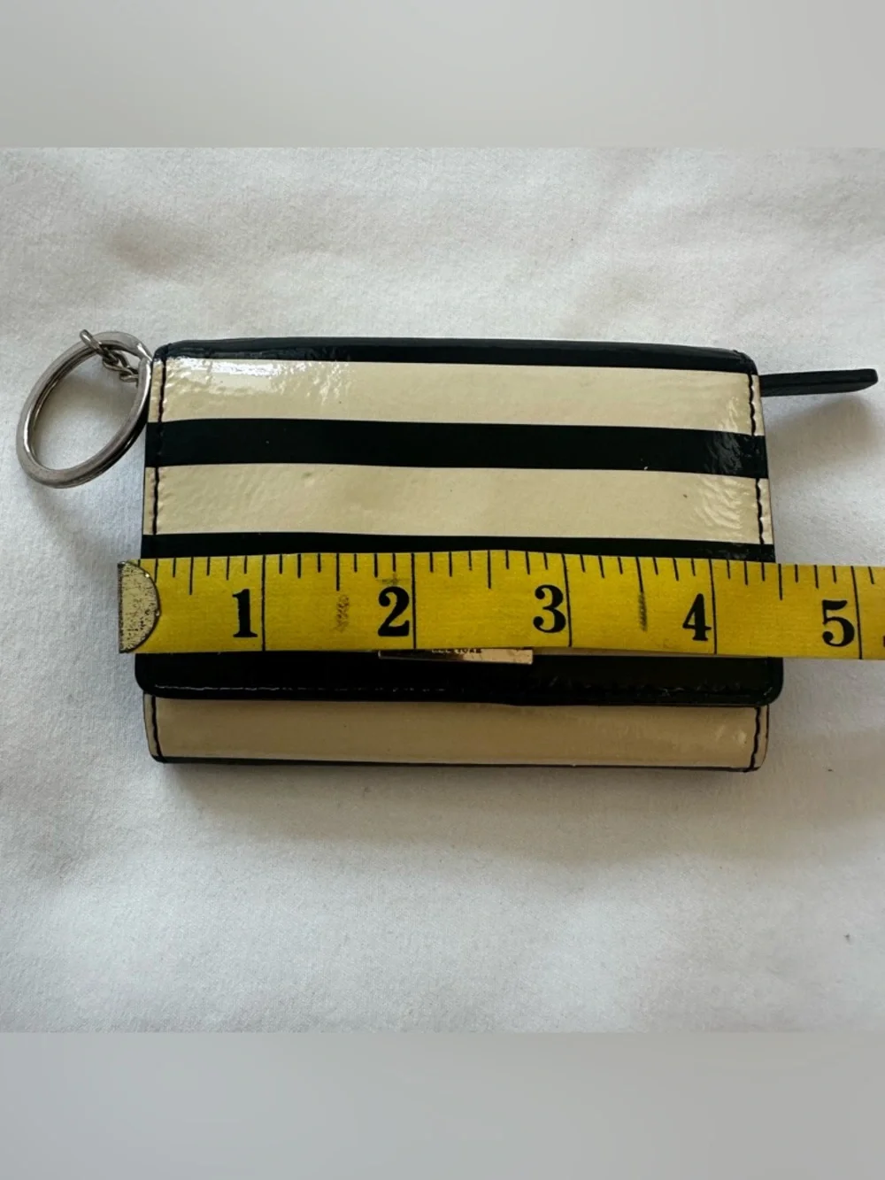 Kate Spade Kiera Chelsea Park Black Cream Striped Patent Wallet with Key Ring